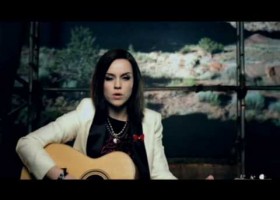 Fill in the blanks con la canción Don't Tell Me That It's Over de Amy Macdonald | Recurso educativo 124325