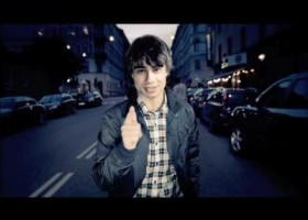 Fill in the blanks con la canción Funny Little Word de Alexander Rybak | Recurso educativo 124576