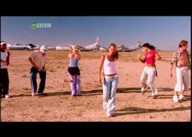 Fill in the blanks con la canción Show Me Your Colours de S Club 7 | Recurso educativo 125136